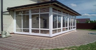 Остекление веранды Алейск, цена от 10051 руб.
